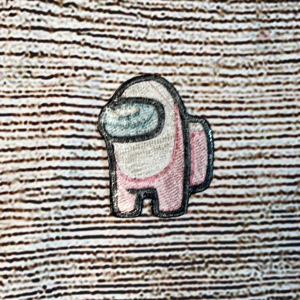 Among Us iron on patch - Picture 2 of 3